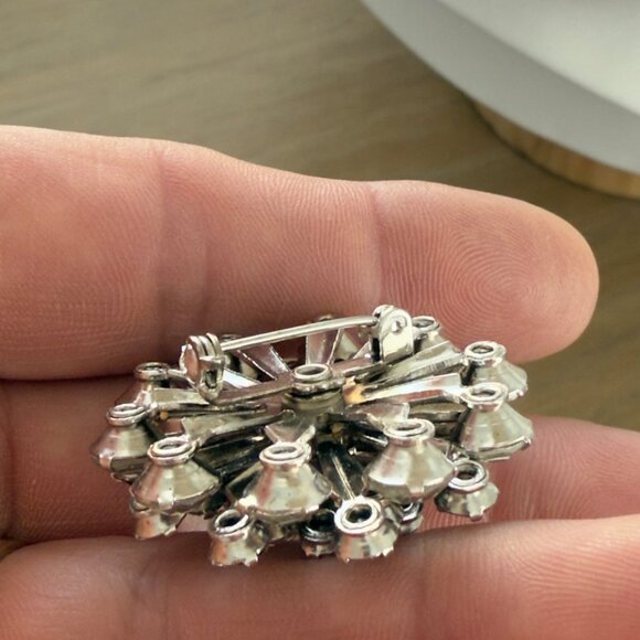 Vintage Rhinestone Clear Dome Tiered Brooch Pin Silver-Tone Round Crystal - Picture 9 of 11